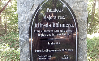 W Ełku odbudowano pomnik Alfreda Böhmera, znanego fotografika z przełomu XIX i XX wieku